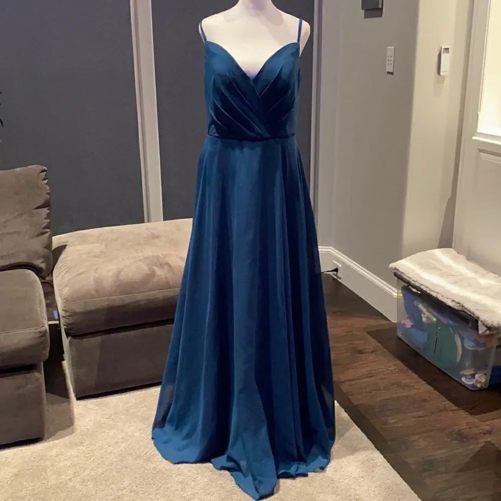 Women’s V-Neck Long Chiffon Party Prom Evening Dress Green/Blue in Color Medium